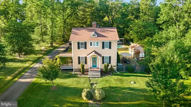 39308 Little River Tpke, Aldie