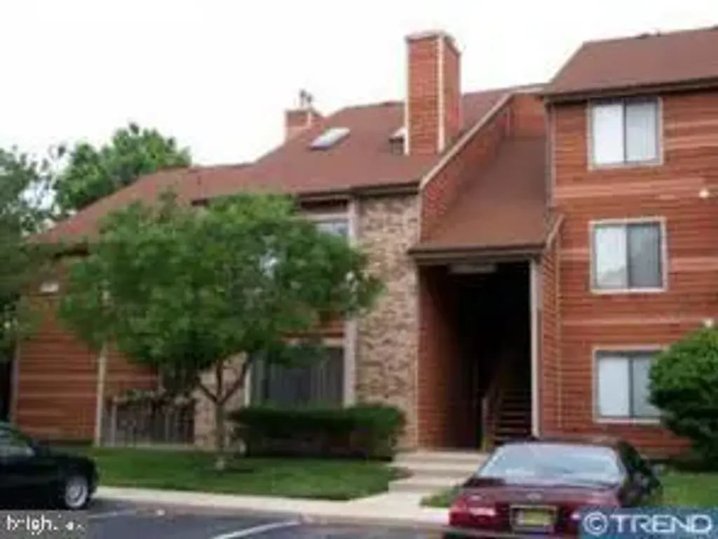 2604-b Auburn Ct, MOUNT LAUREL