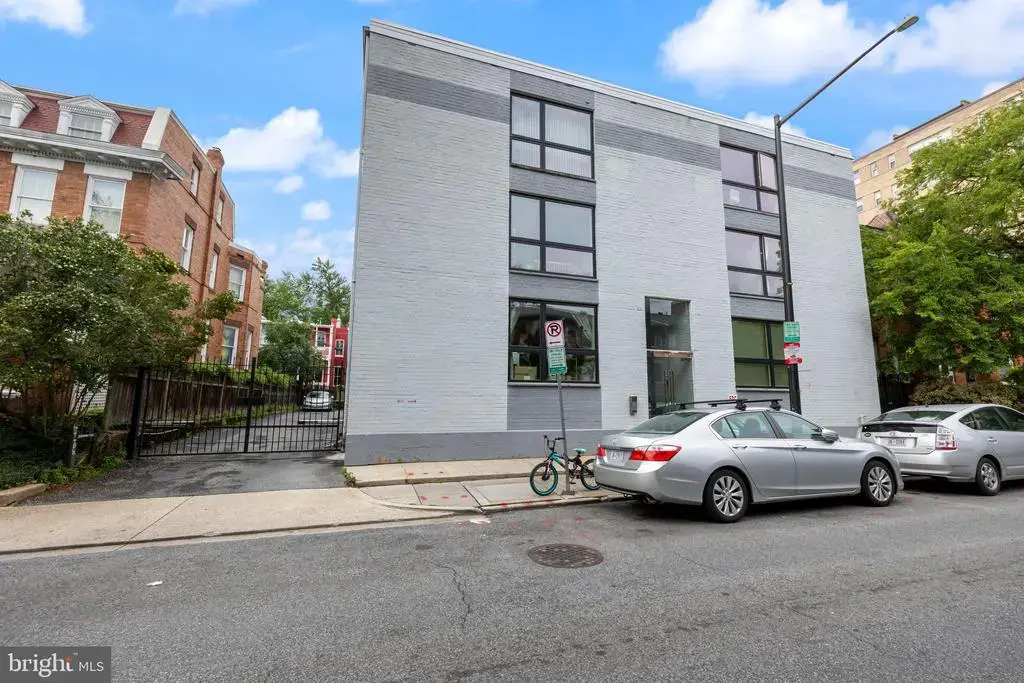1514 Newton St Nw #b2, WASHINGTON
