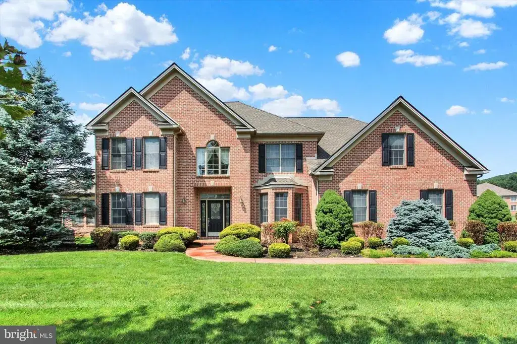 190 Hickory Ln, HANOVER