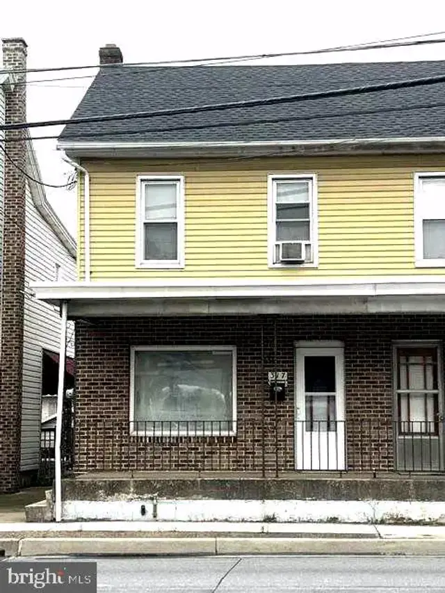 317 Centre Ave, Schuylkill Haven