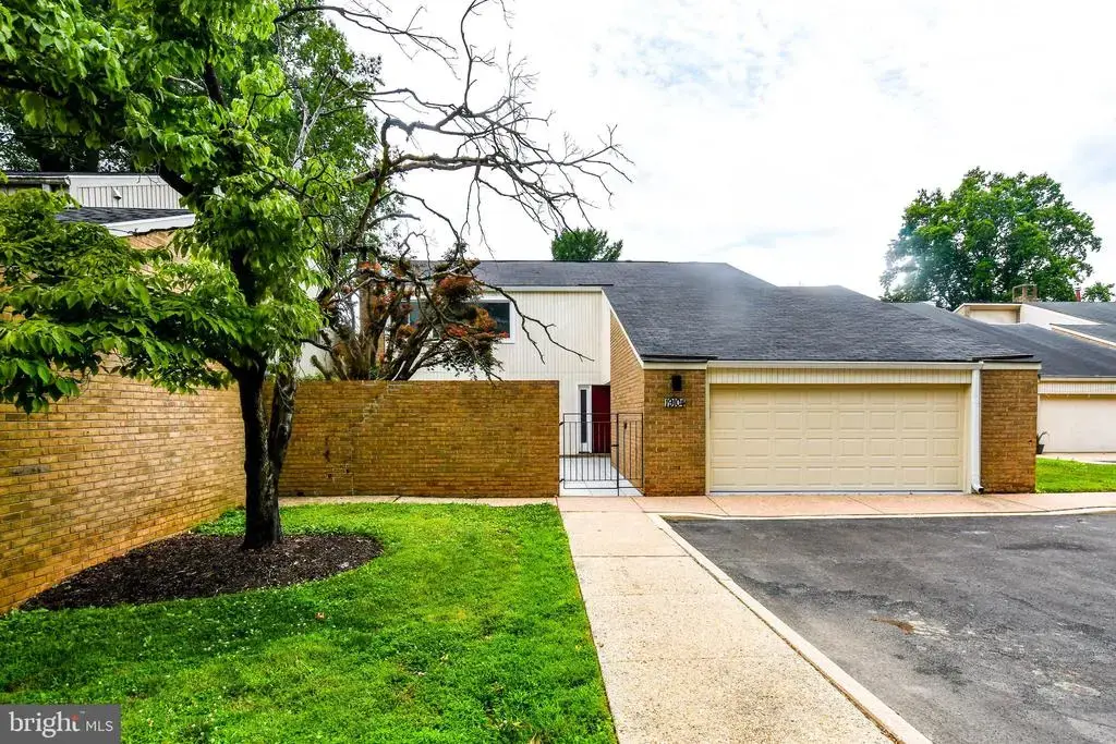 19104 Roman Way, GAITHERSBURG