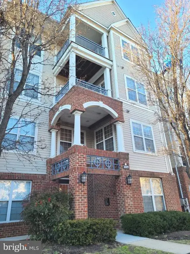 3009 Nicosh Cir #4303, Falls Church