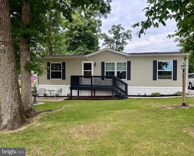 87 Mobile Dr, Thomasville