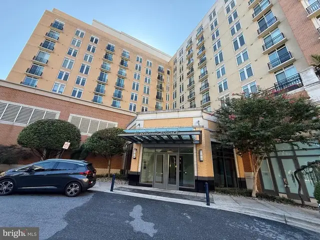 155 Potomac Psge #402, Oxon Hill