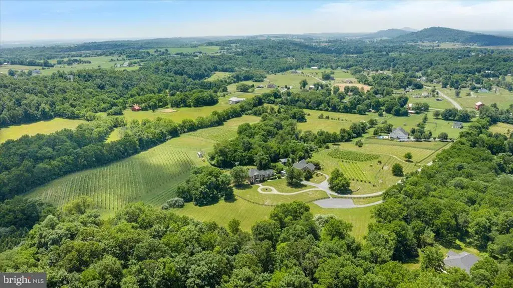 450 Green Spring Rd, WINCHESTER