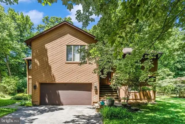 6176 Wooded Run Dr, Columbia