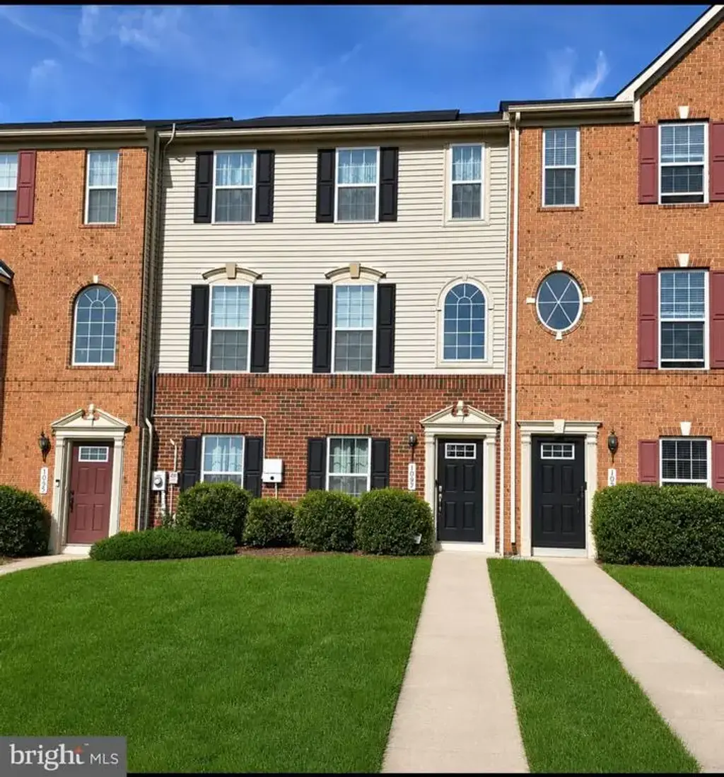 1057 Agricopia Dr, LA PLATA