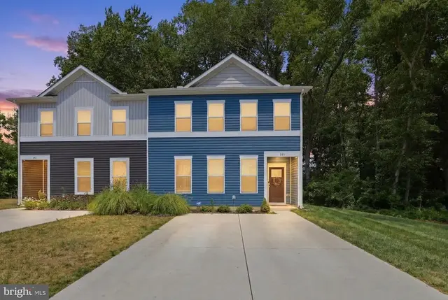 123 Kennison Ln, Dover