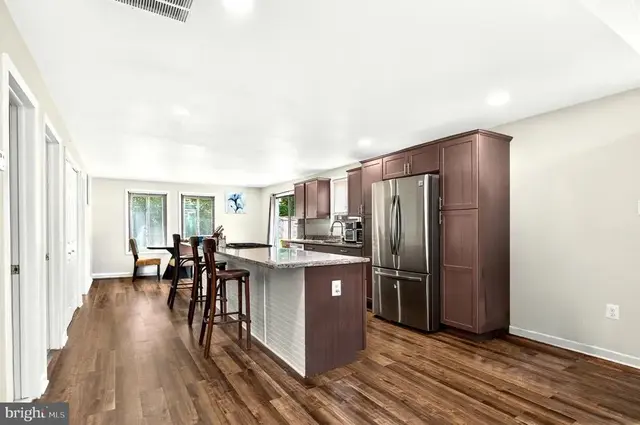 160 Magnolia Rd, Sterling