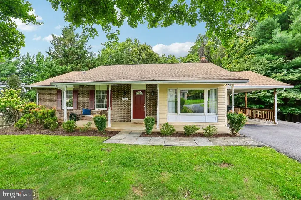 24833 Showbarn Cir, DAMASCUS