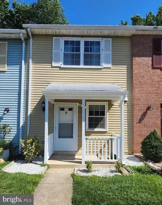 2815 Lee Landing Ct, Falls Church