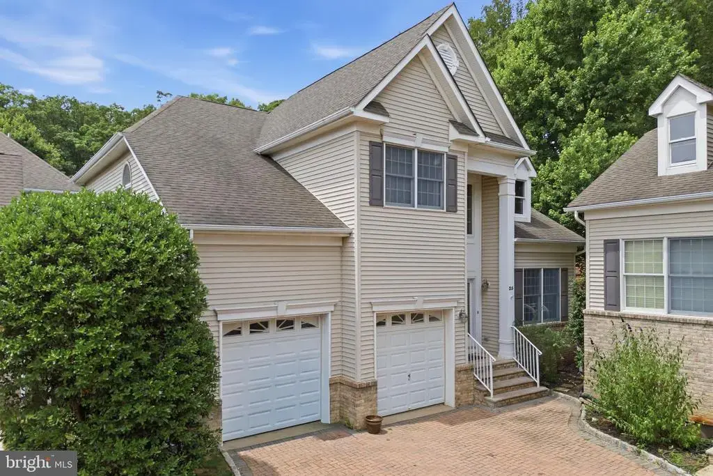 25 Brittany Ct, ATLANTIC HIGHLANDS