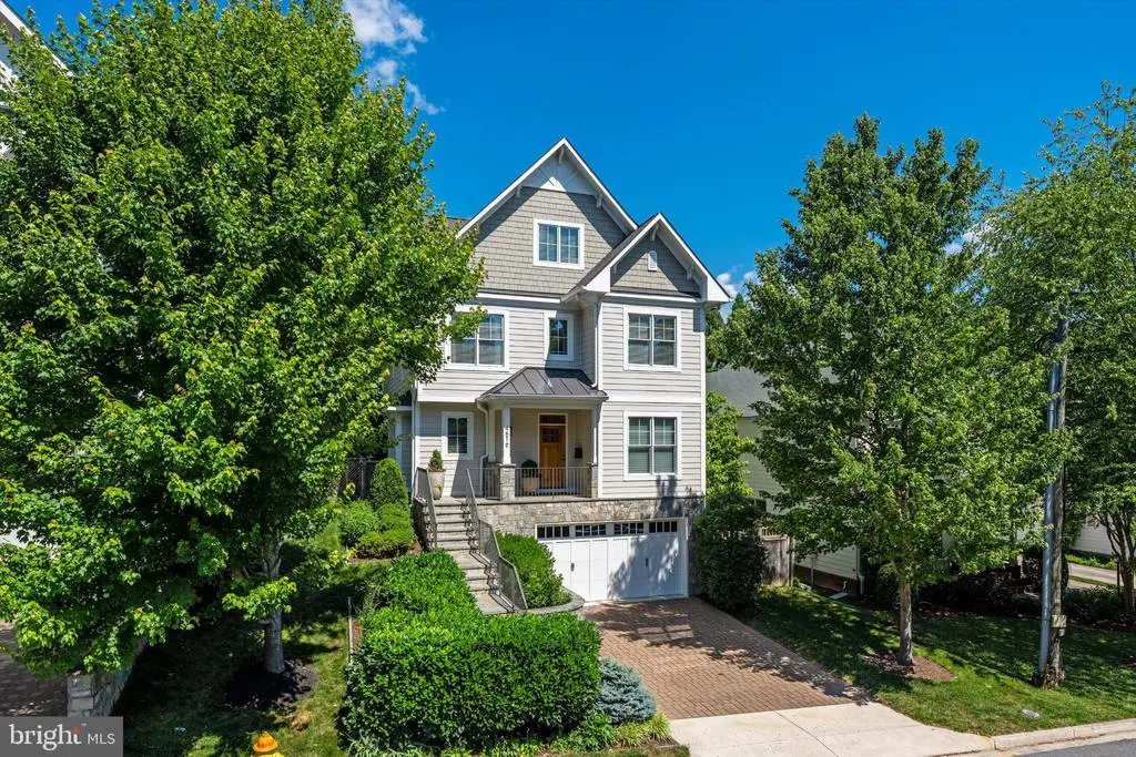 4519 25th Rd N, ARLINGTON