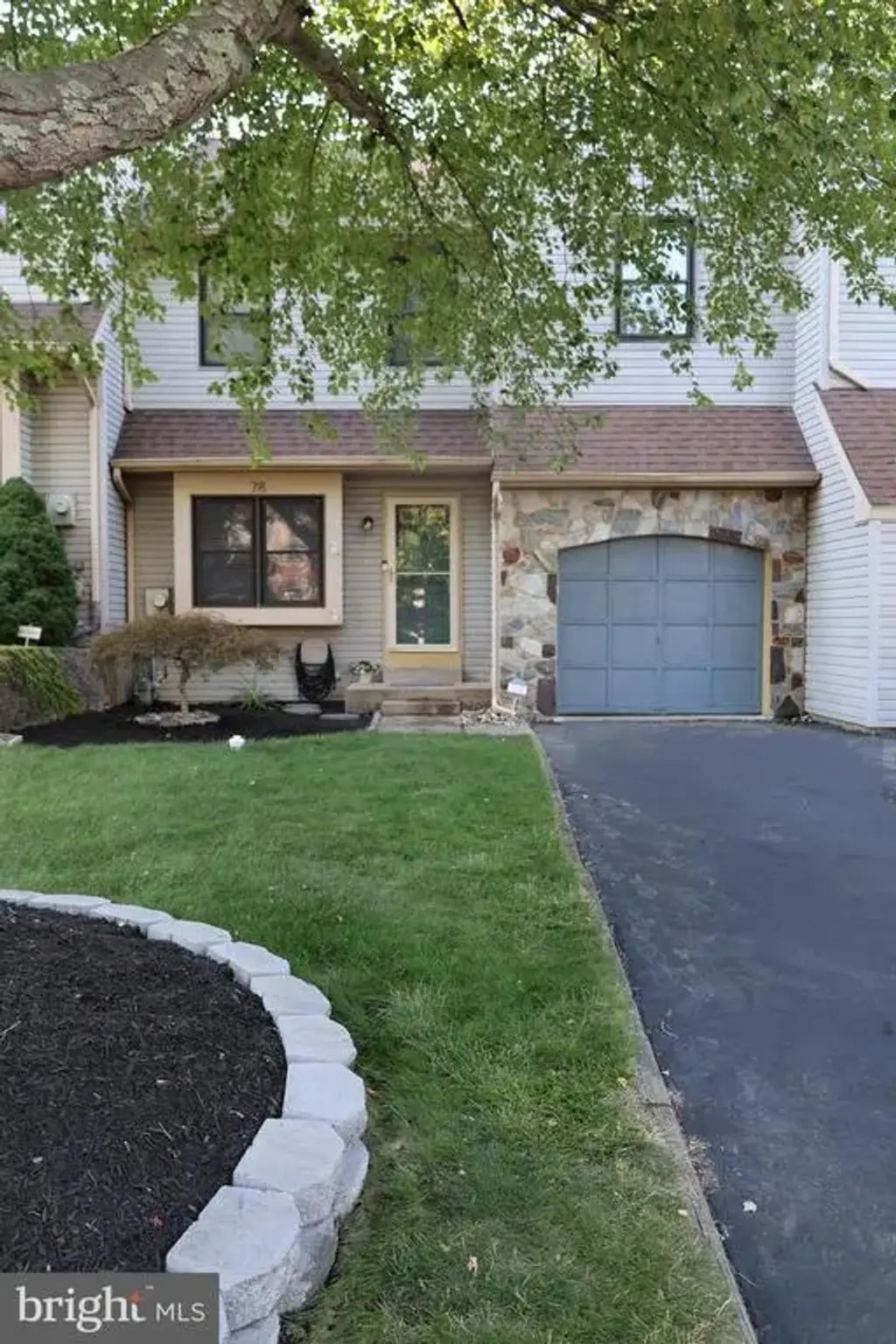 78 Bellwood, UPPER HOLLAND