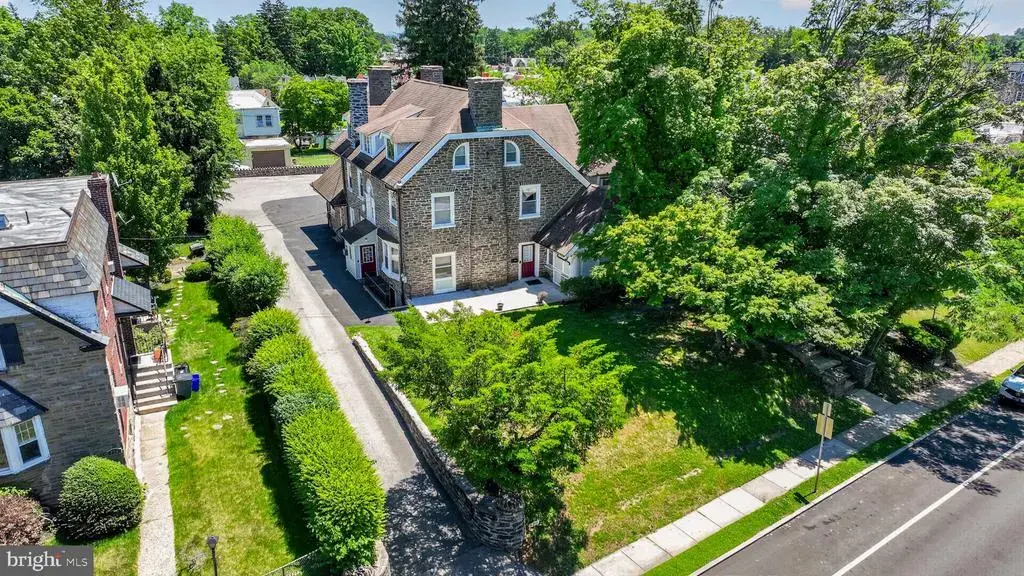 820 E Vernon Rd, PHILADELPHIA