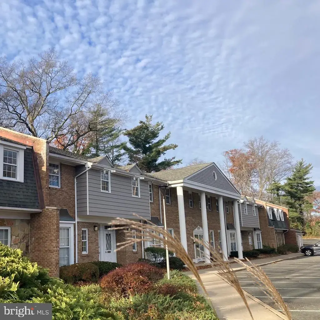 1901 N Olden Ave Ext, EWING