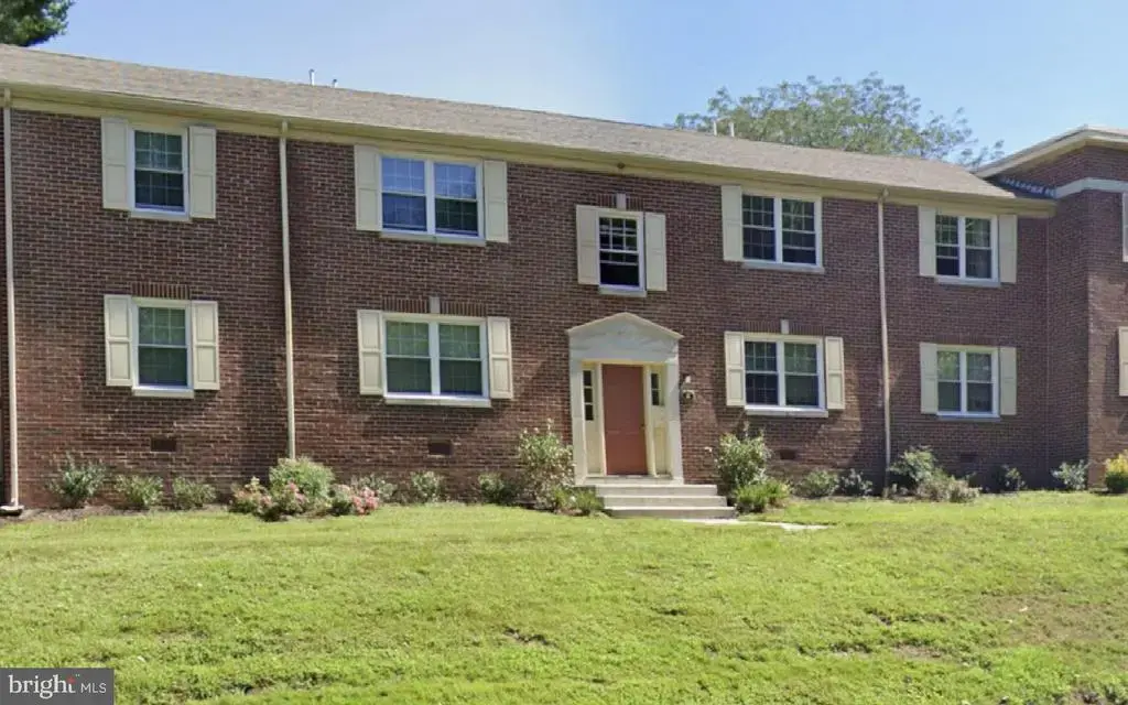 100 Park Blvd #2d, CHERRY HILL