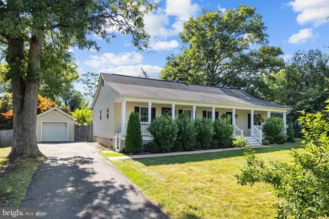 4912 Virginia St, Alexandria