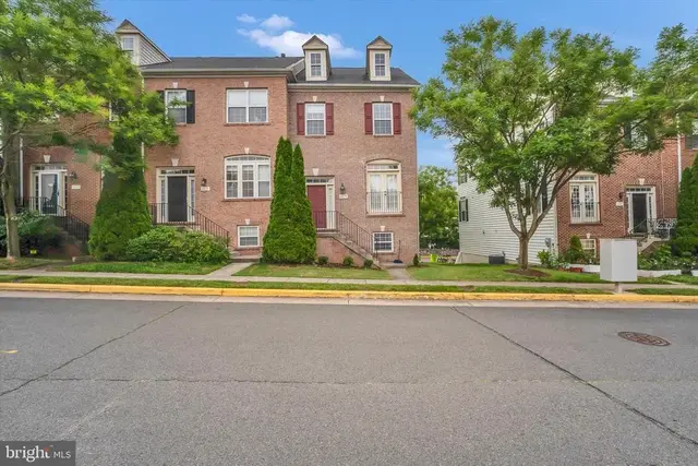 4579 Derring Ln, Fairfax