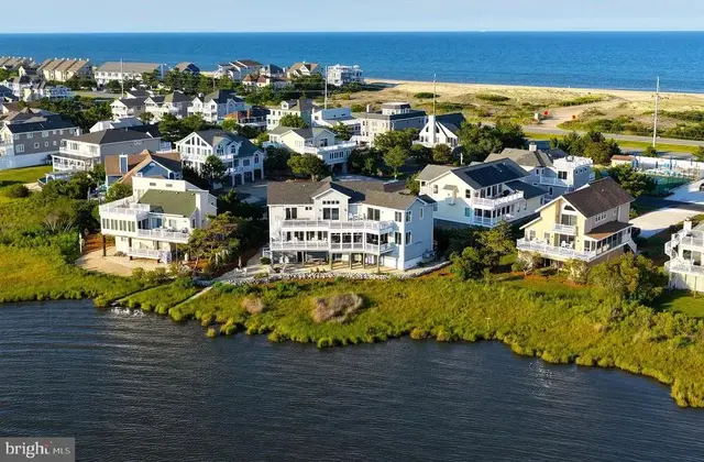40081 Oceanside Dr, Fenwick Island