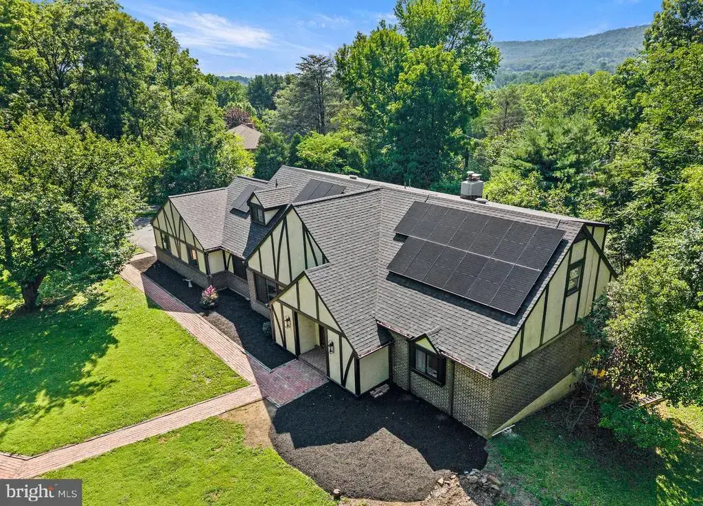 41 Devon Dr, READING