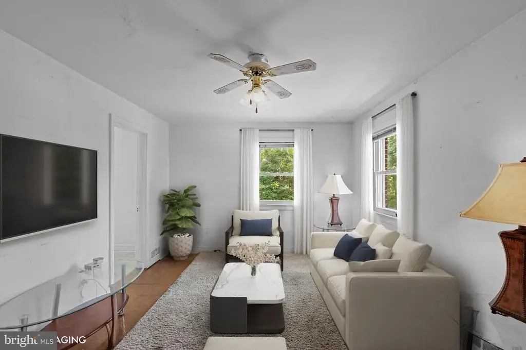 823 Cox Ave, HYATTSVILLE