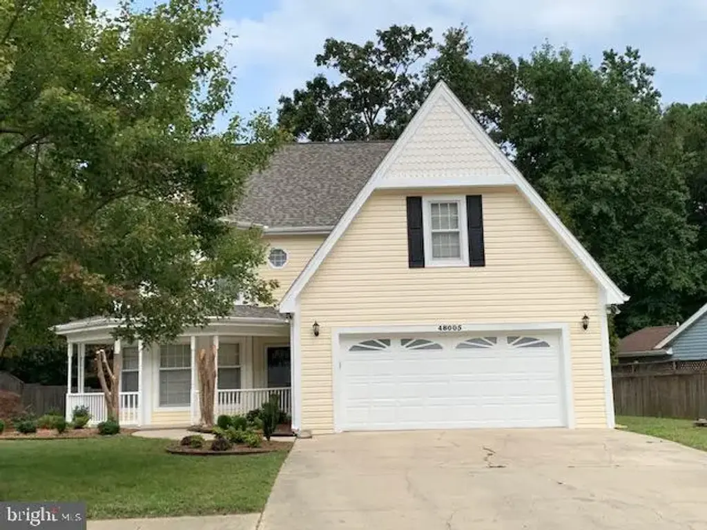 48005 Mayflower Dr, LEXINGTON PARK