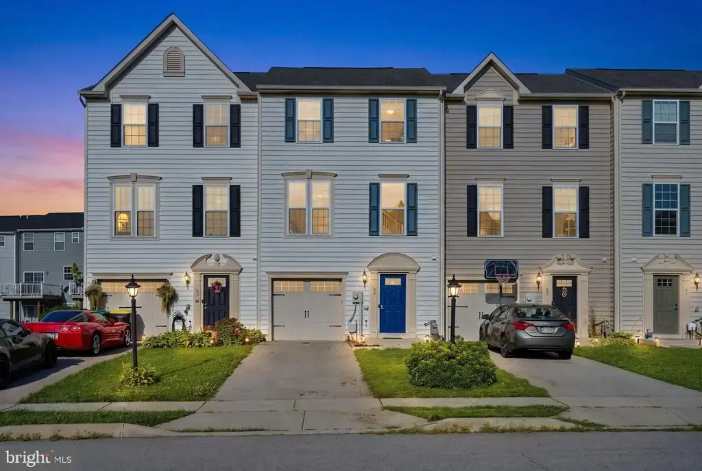 55 S Center St, HANOVER