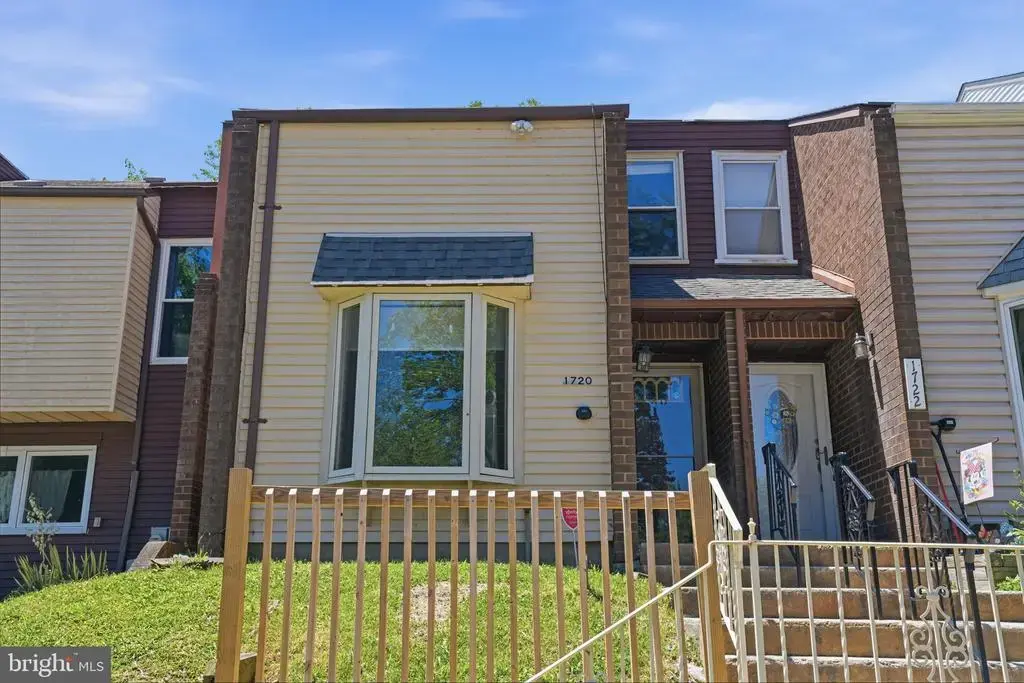 1720 Julie Ct, BENSALEM