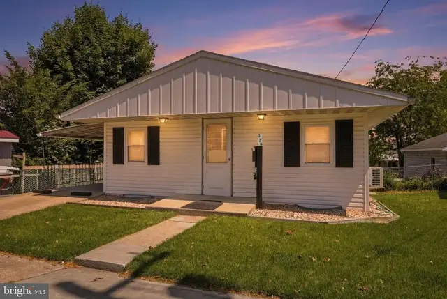 329 E Garfield Street, Chambersburg