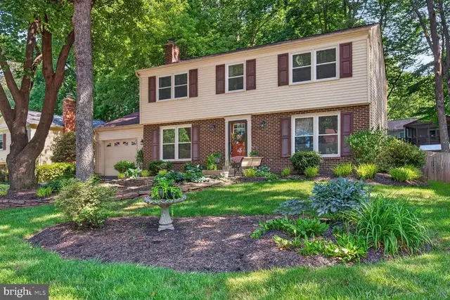 12714 Longleaf Ln, Herndon