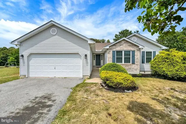 270 Oaknoll Ave, Felton