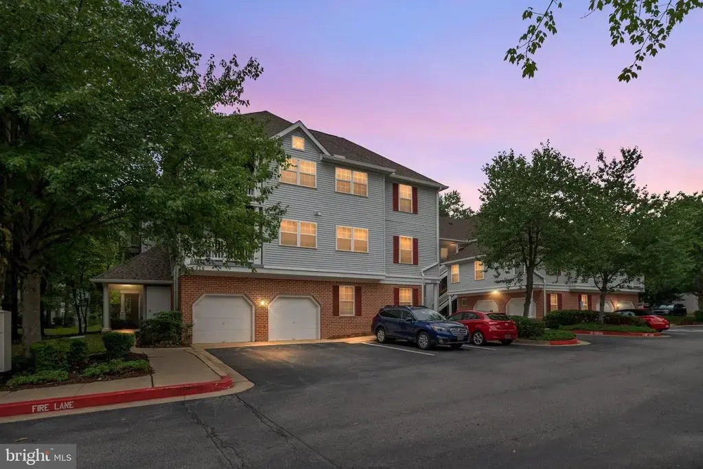 5824 Wyndham Cir #102, COLUMBIA
