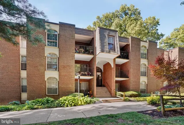 3358 Woodburn Rd #22, Annandale