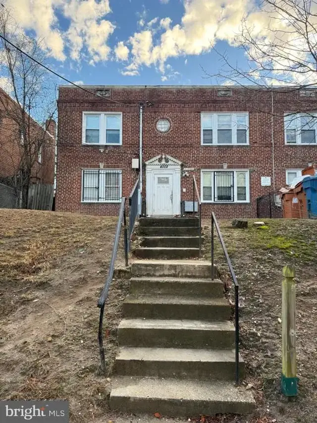 4002 S Capitol St Se, Washington