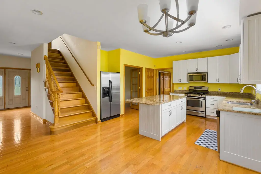 241 Windsor Rd, ROBBINSVILLE