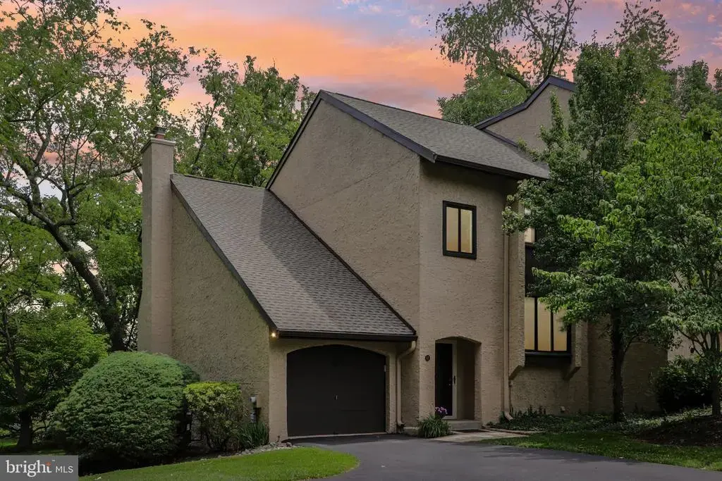67 Golf Club Dr, LANGHORNE