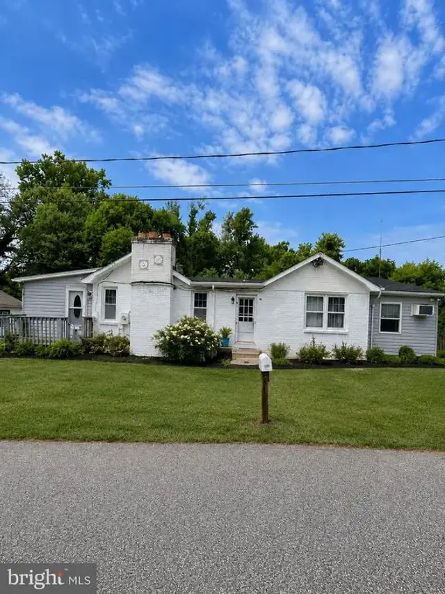 1205 Hall St, Edgewood
