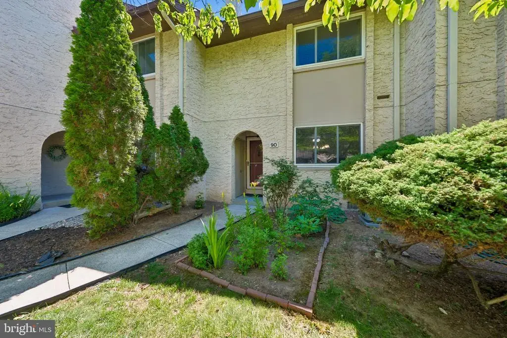 90 Tennyson Drive, PLAINSBORO