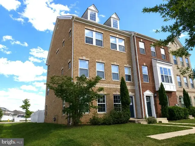 11240 Saint Luke Dr, White Plains