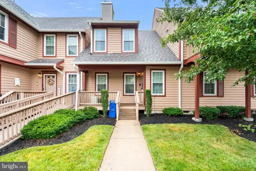 808 Westfield Dr, CINNAMINSON