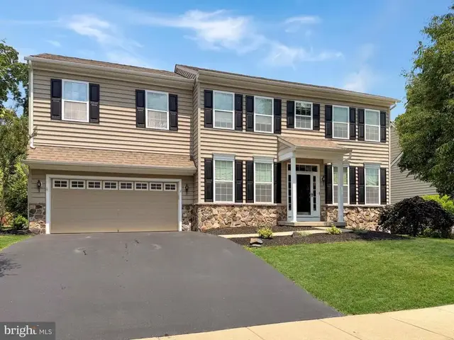 296 Masters Dr, Pottstown