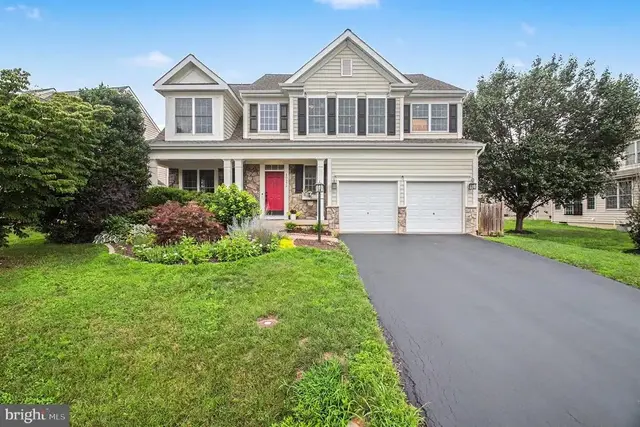 10592 Tattersall Dr, Manassas