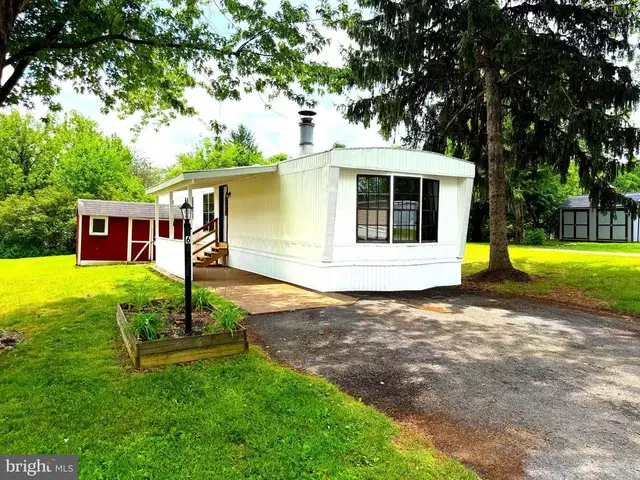 6 Magnolia Lane, Carlisle