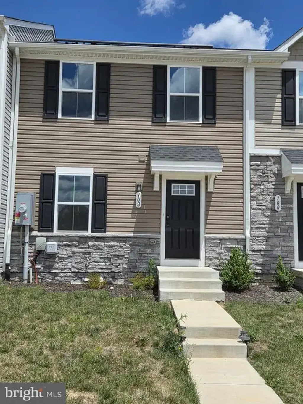 102 Spring Pl, STRASBURG