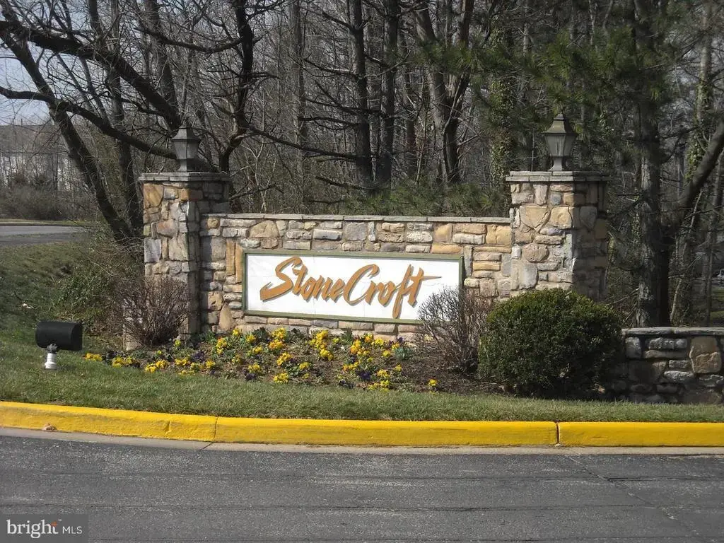 4401 Sedgehurst Dr #303, FAIRFAX