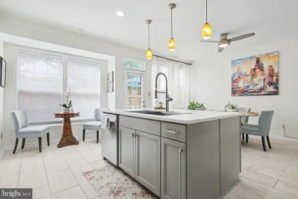 21122 Angela Sq, STERLING