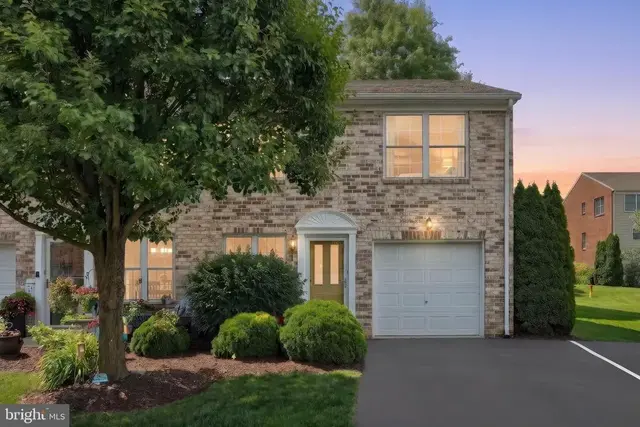 3576 Mark Dr #3576, York