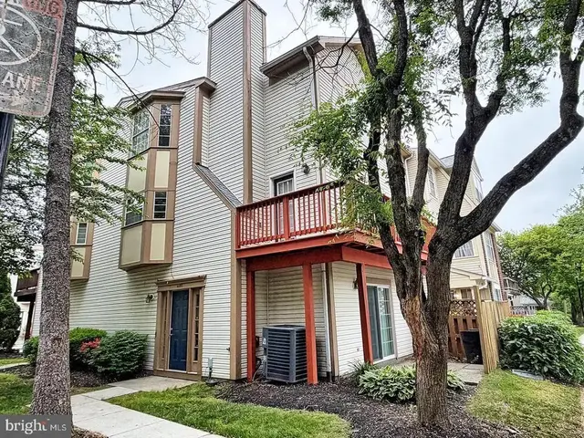 4100 Hunters Hill Cir #4100, Randallstown